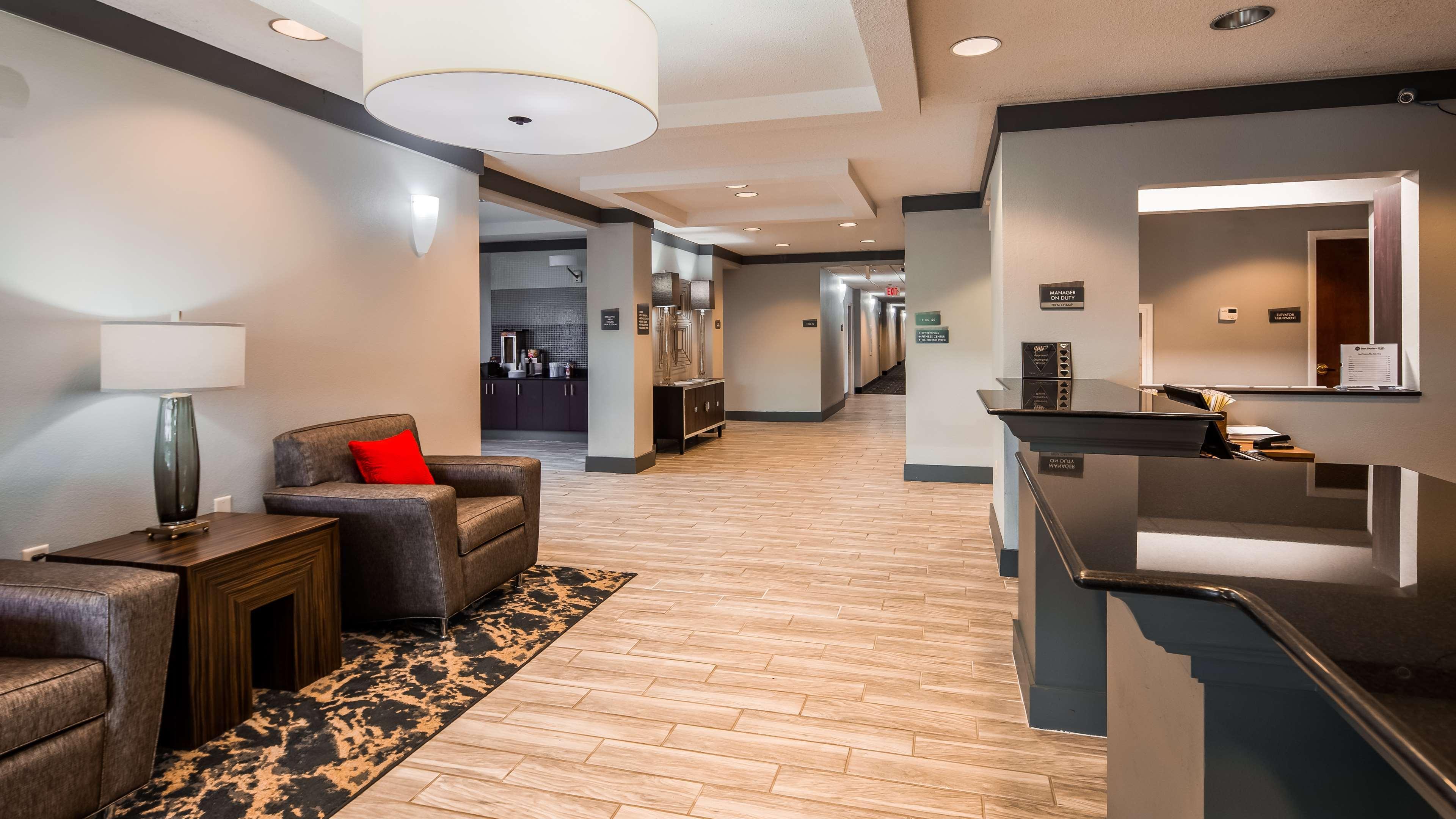 Western And Conference Center Hotel 3*