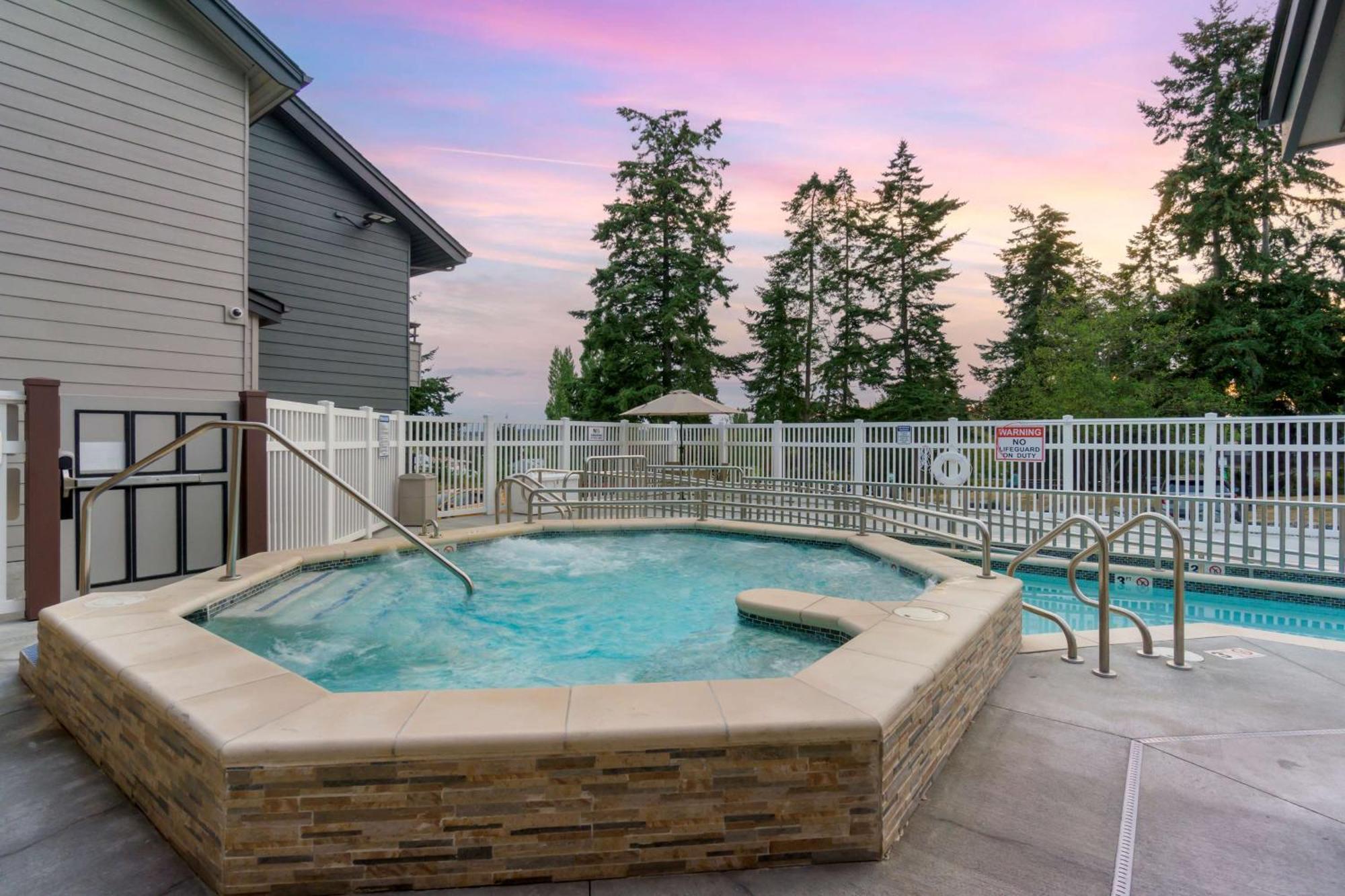 Western And Conference Center 3*