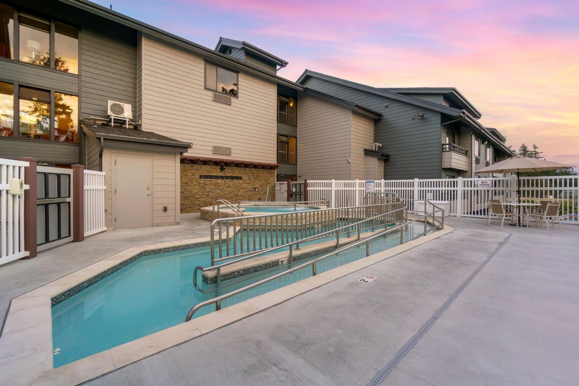 Western And Conference Center 3* Oak Harbor