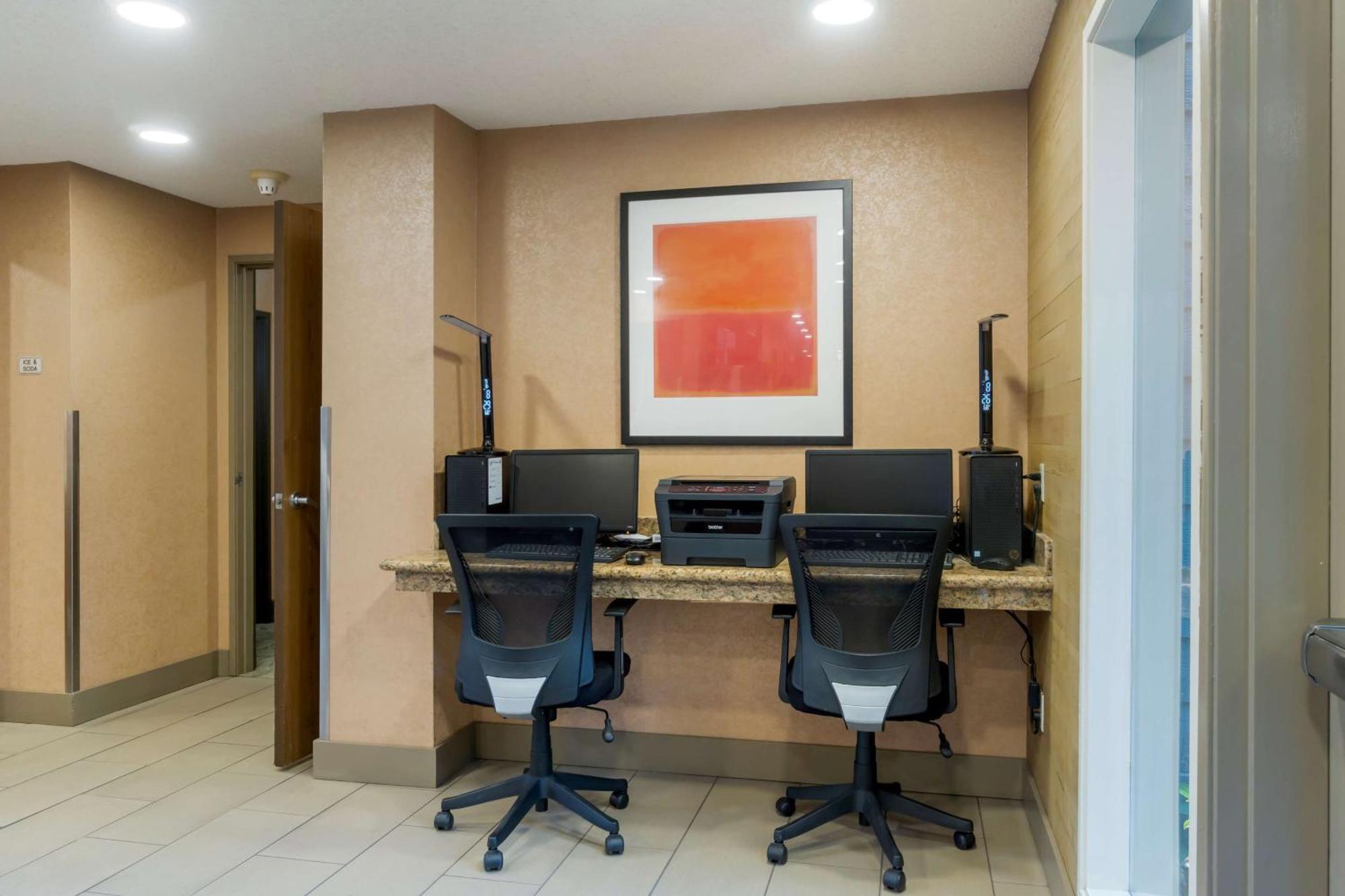 Western And Conference Center 3*