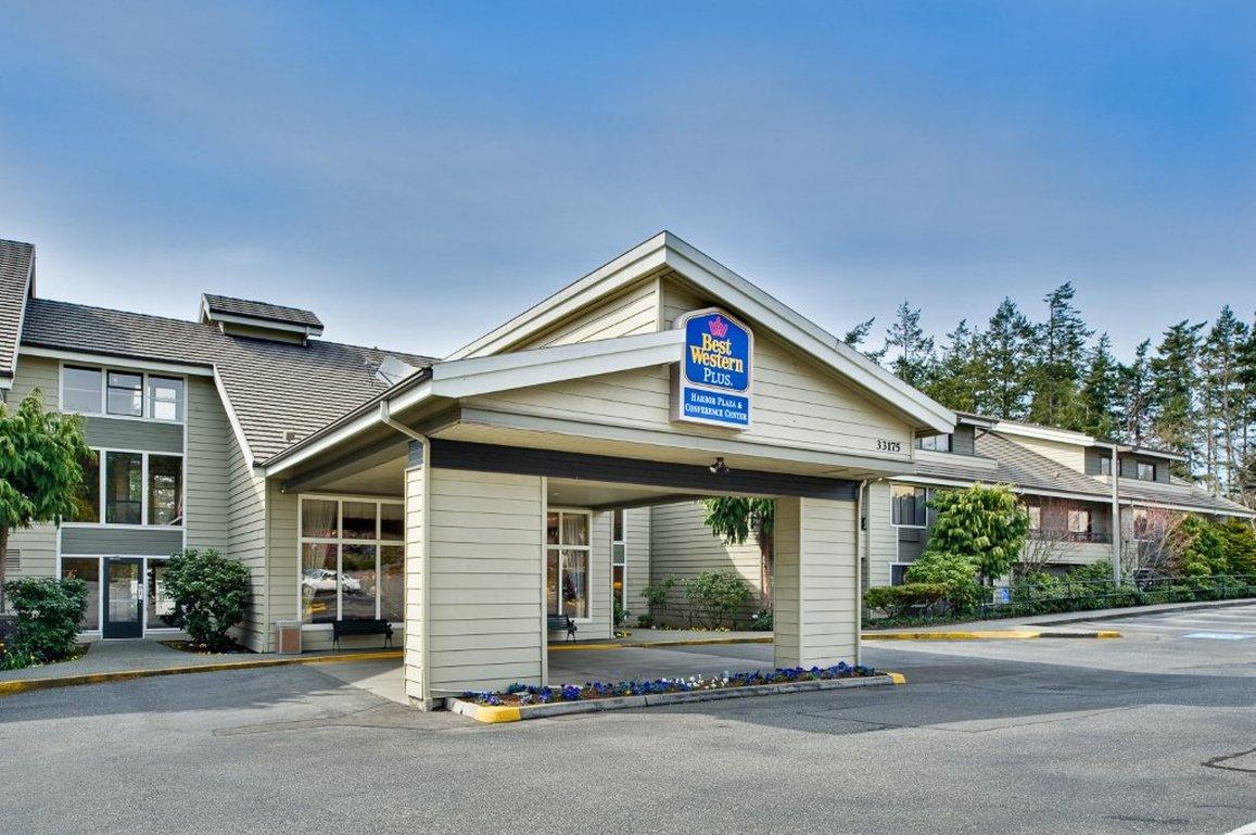Western And Conference Center Hotel