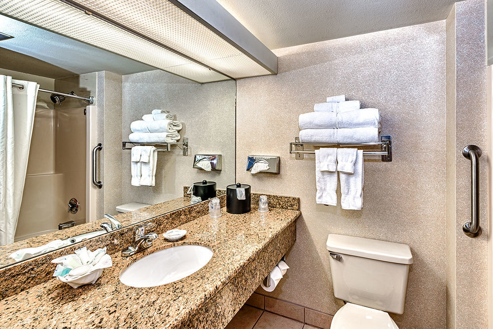 Hotel Western Hotel&conference Center 3*